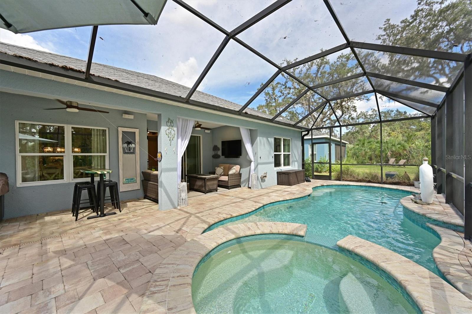 3522 Shimmering Oaks Dr Property Photo 2