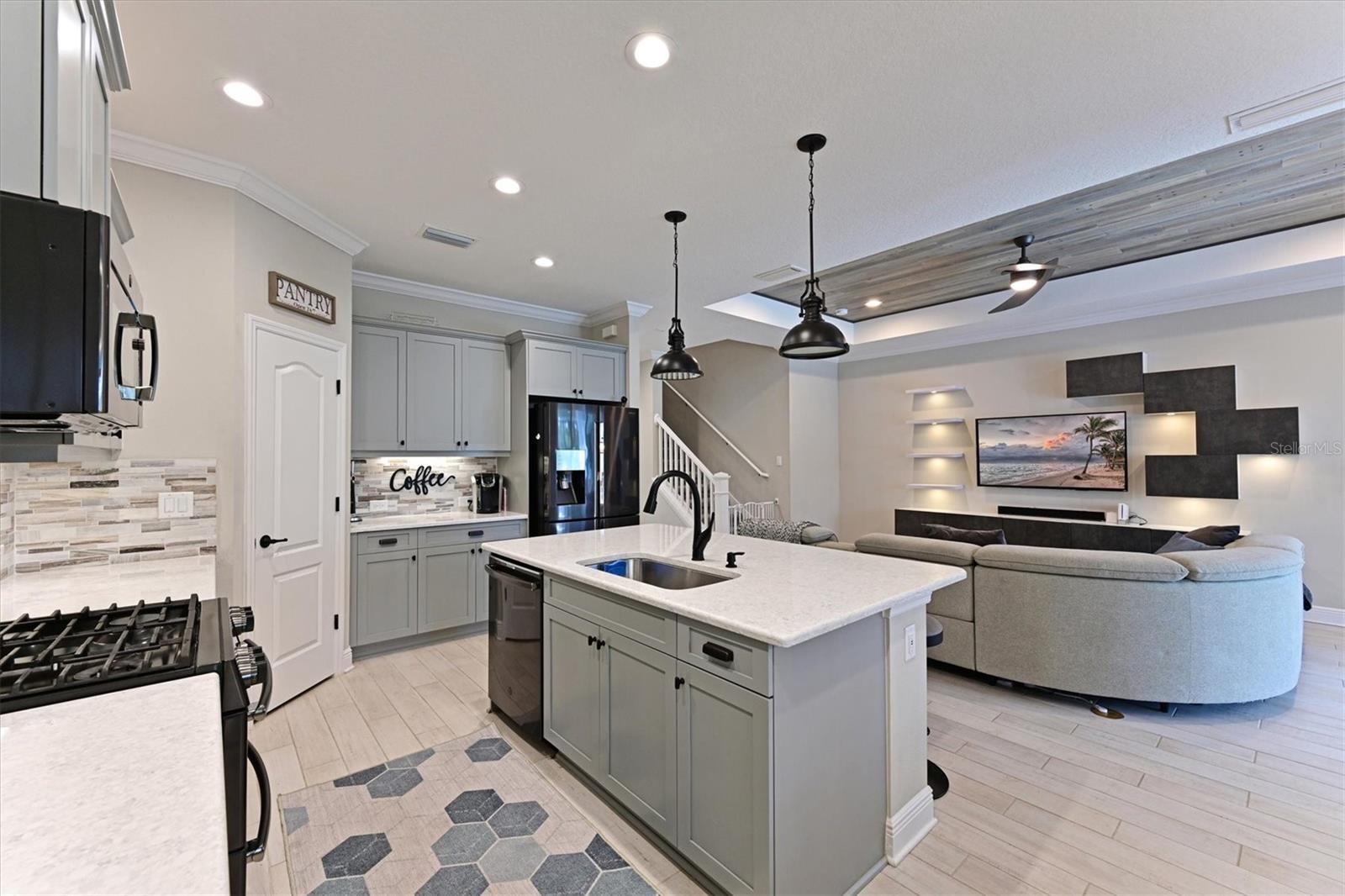 3522 Shimmering Oaks Dr Property Photo 8