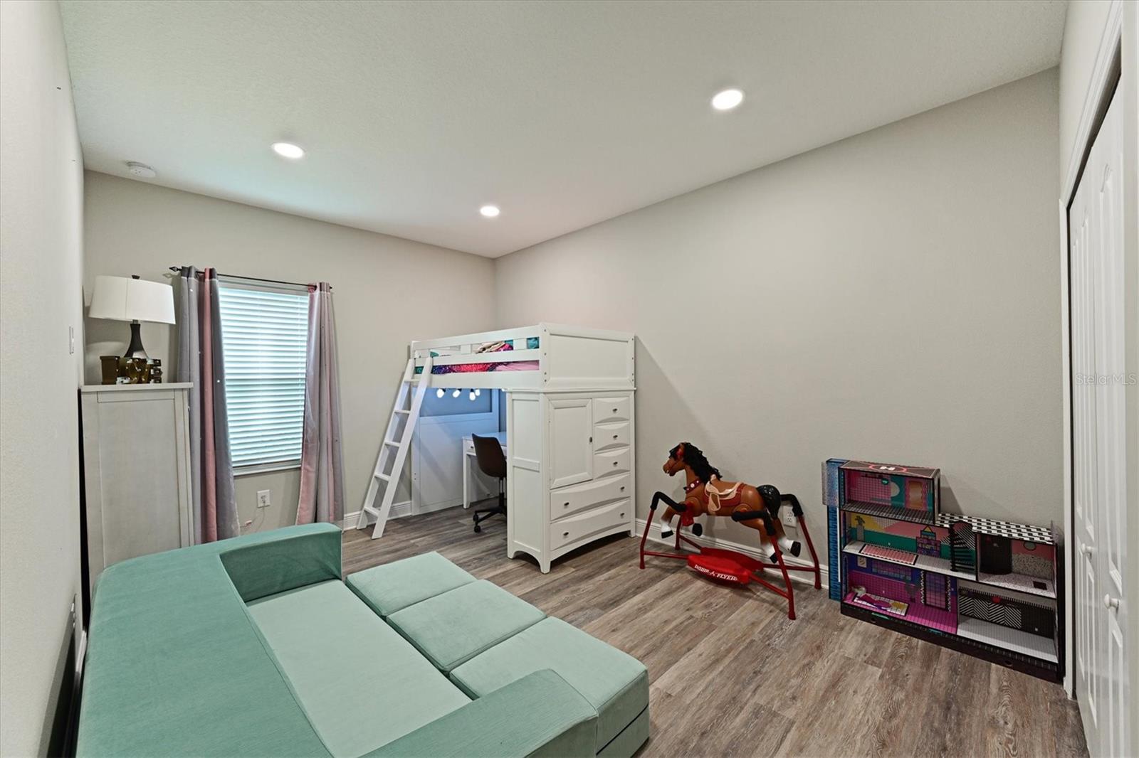 3522 Shimmering Oaks Dr Property Photo 14