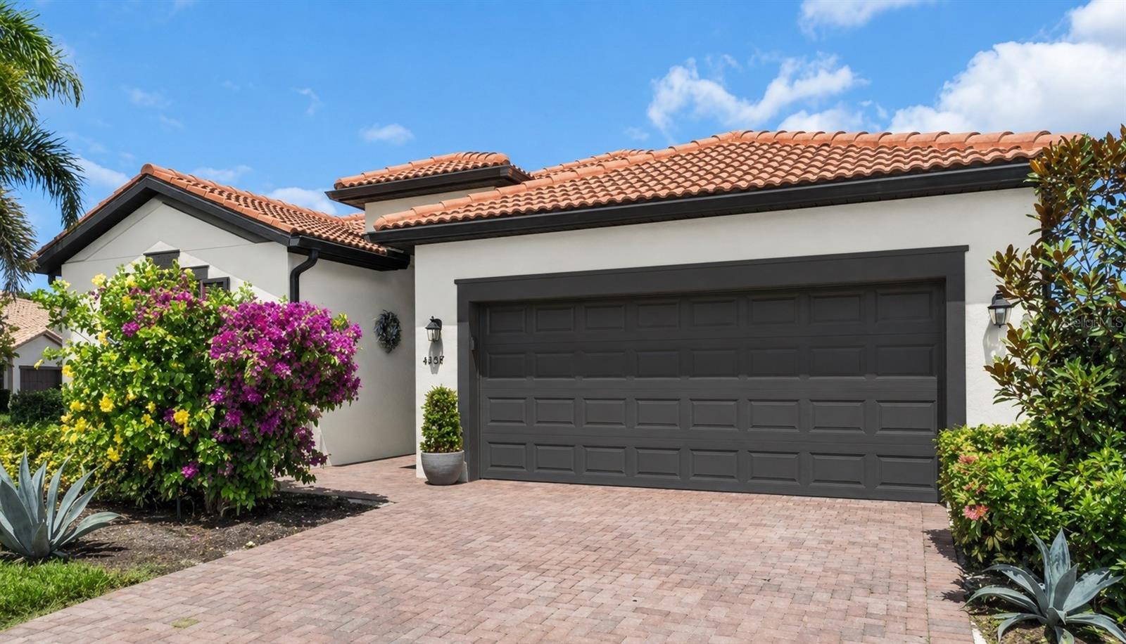 4602 Royal Dornoch Cir Property Photo 1