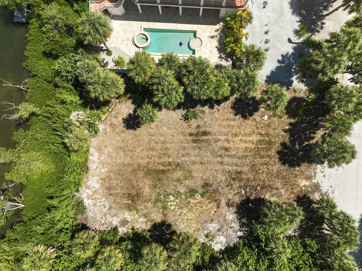61 Palm Dr Property Photo 3