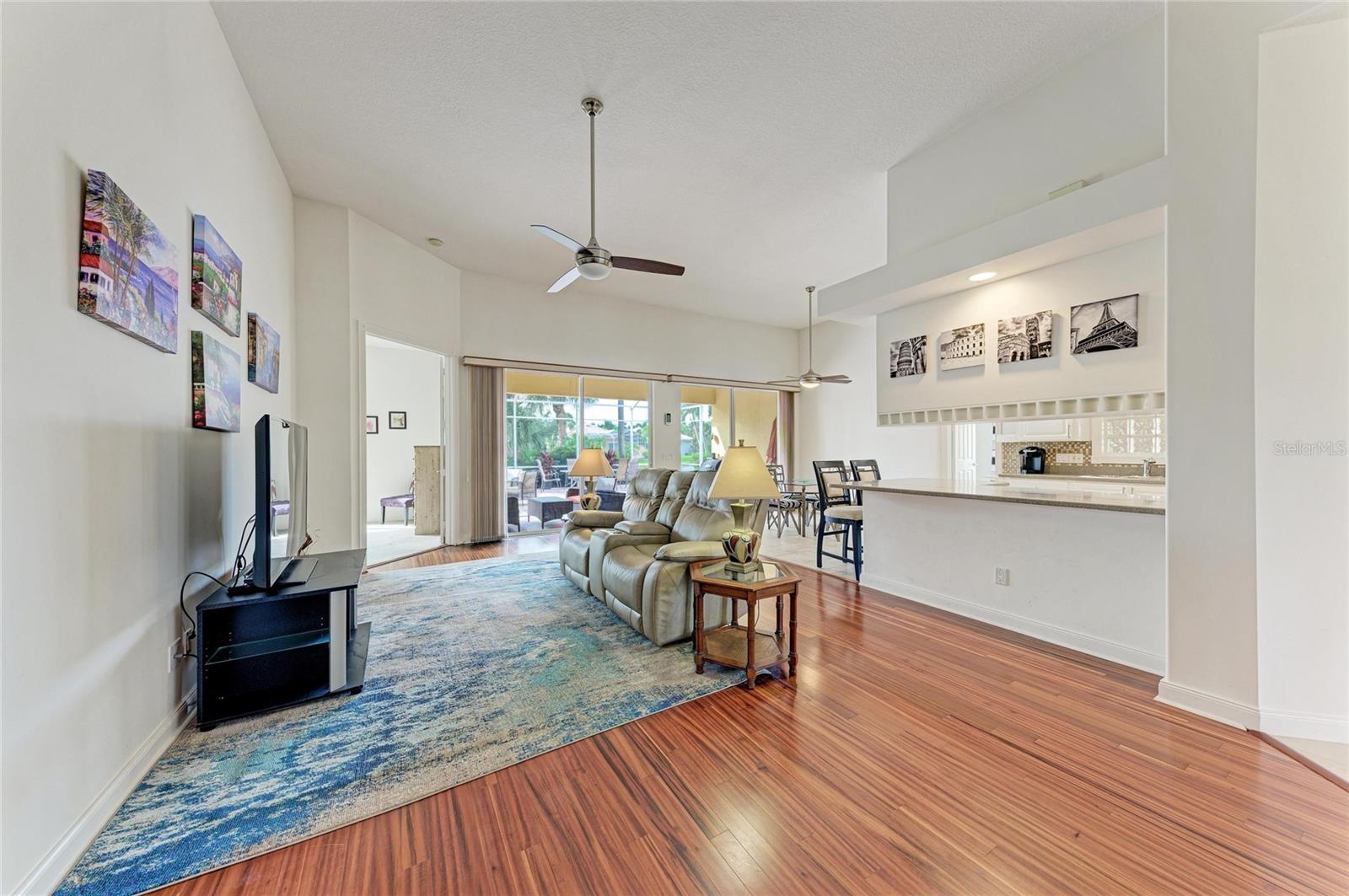 13485 Bastiano St Property Photo 11