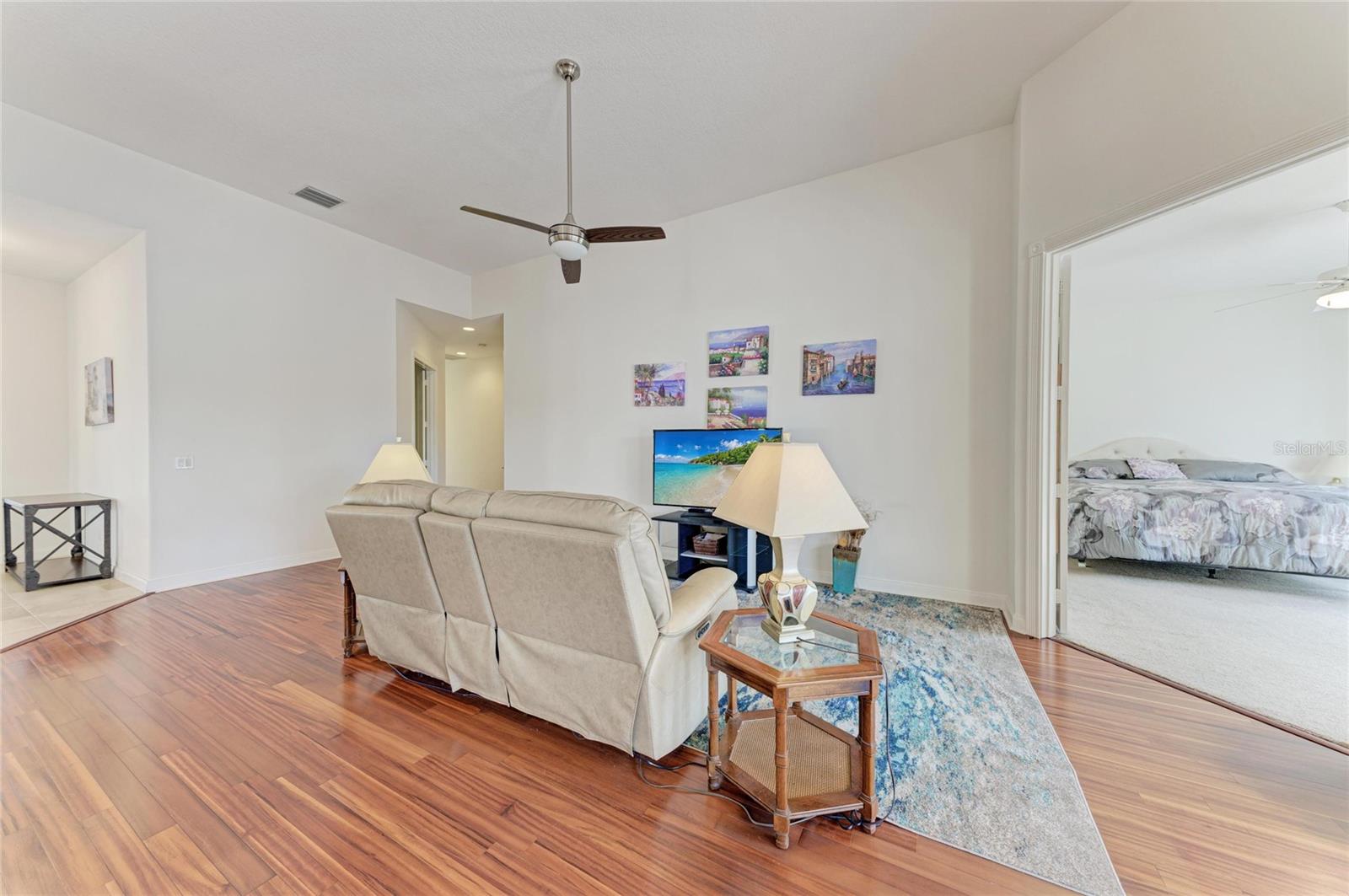 13485 Bastiano St Property Photo 13