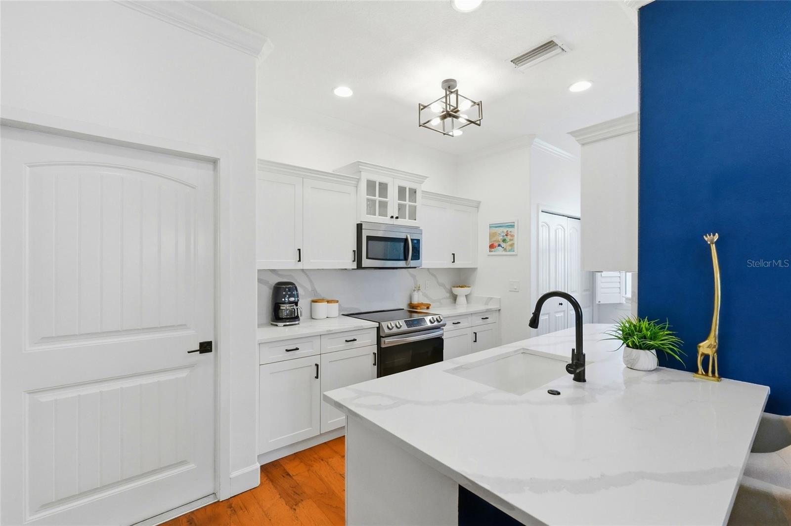 3415 72nd Dr E Property Photo 10