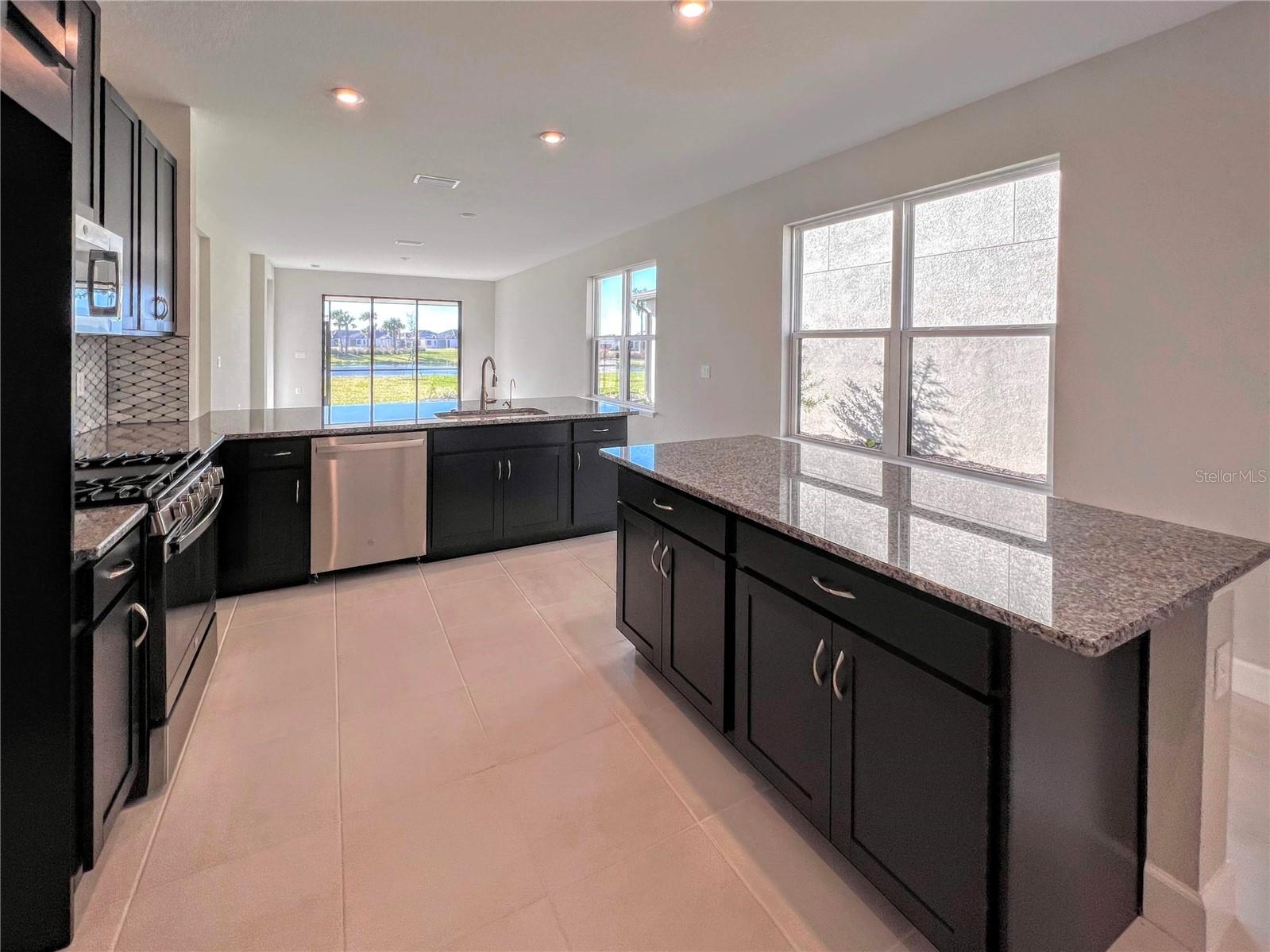 10125 Milky Way Cir Property Photo 3