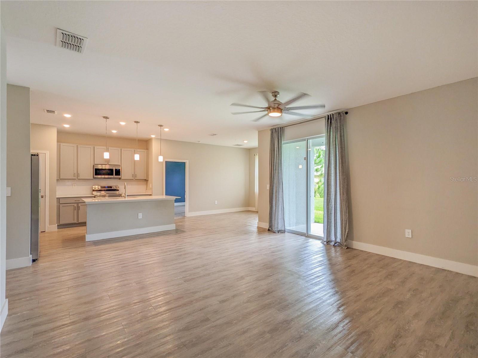 7295 Minardi St Property Photo 4