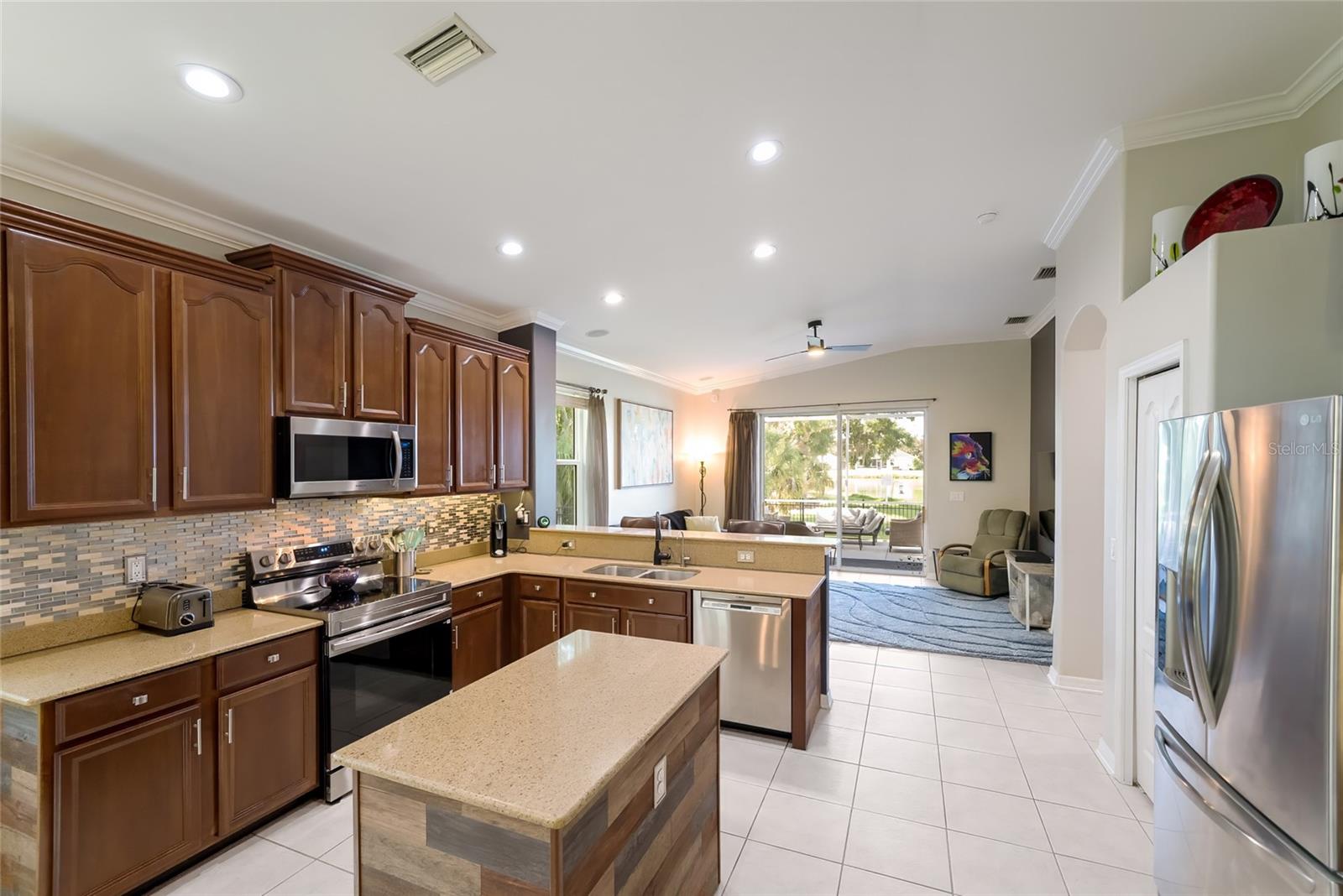 5030 58th Ter E Property Photo 15