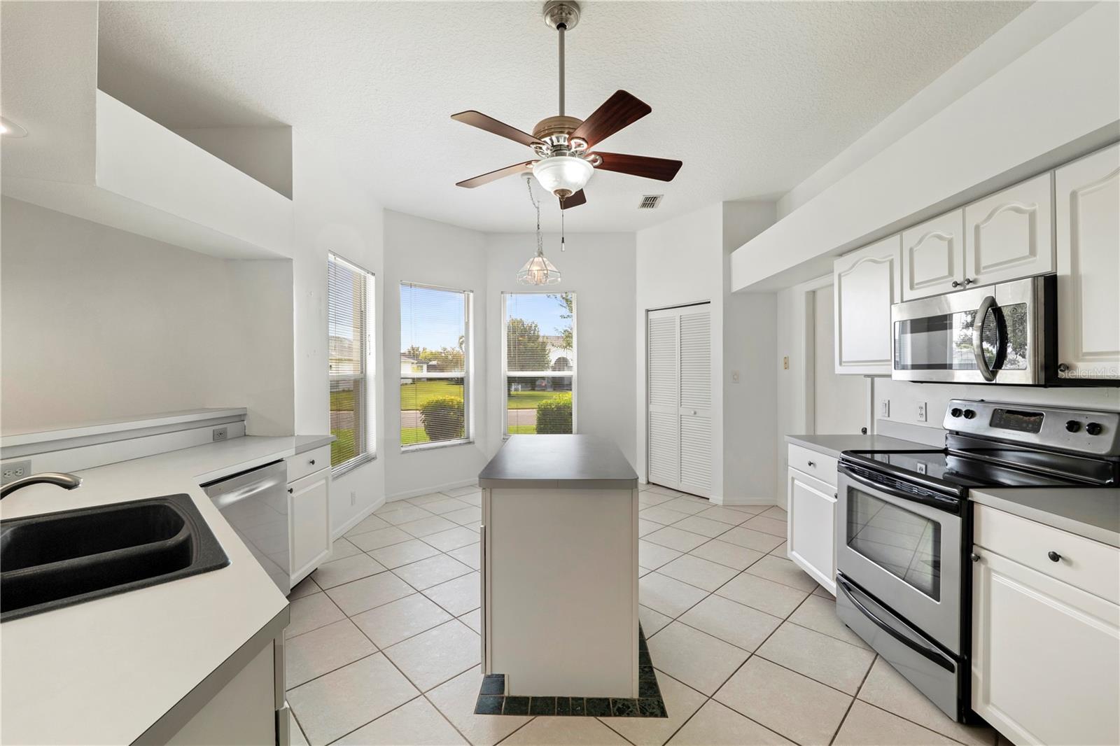 5761 Macaw Pl Property Photo 9