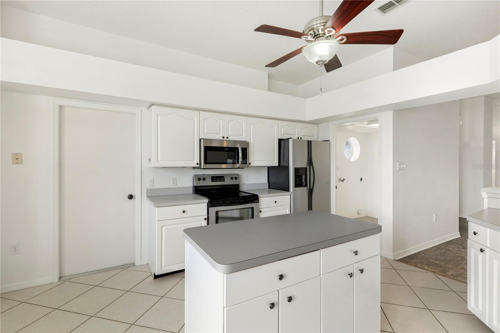 5761 Macaw Pl Property Photo 11