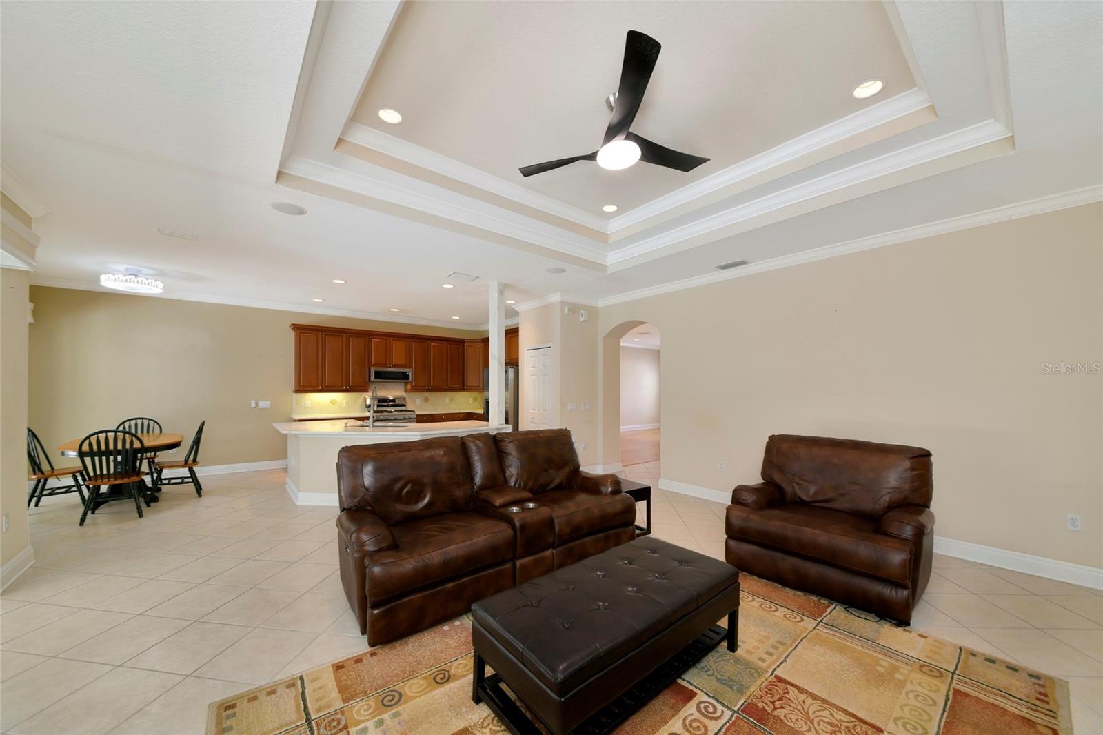 7742 Us Open Loop Property Photo 9