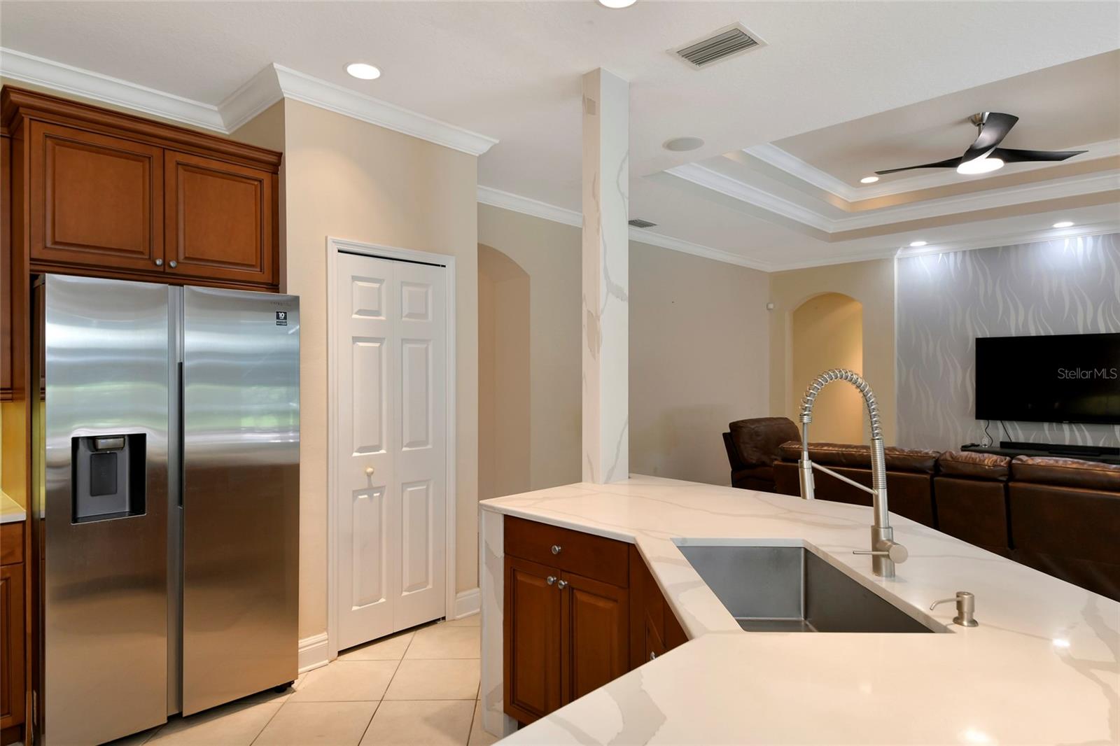 7742 Us Open Loop Property Photo 16