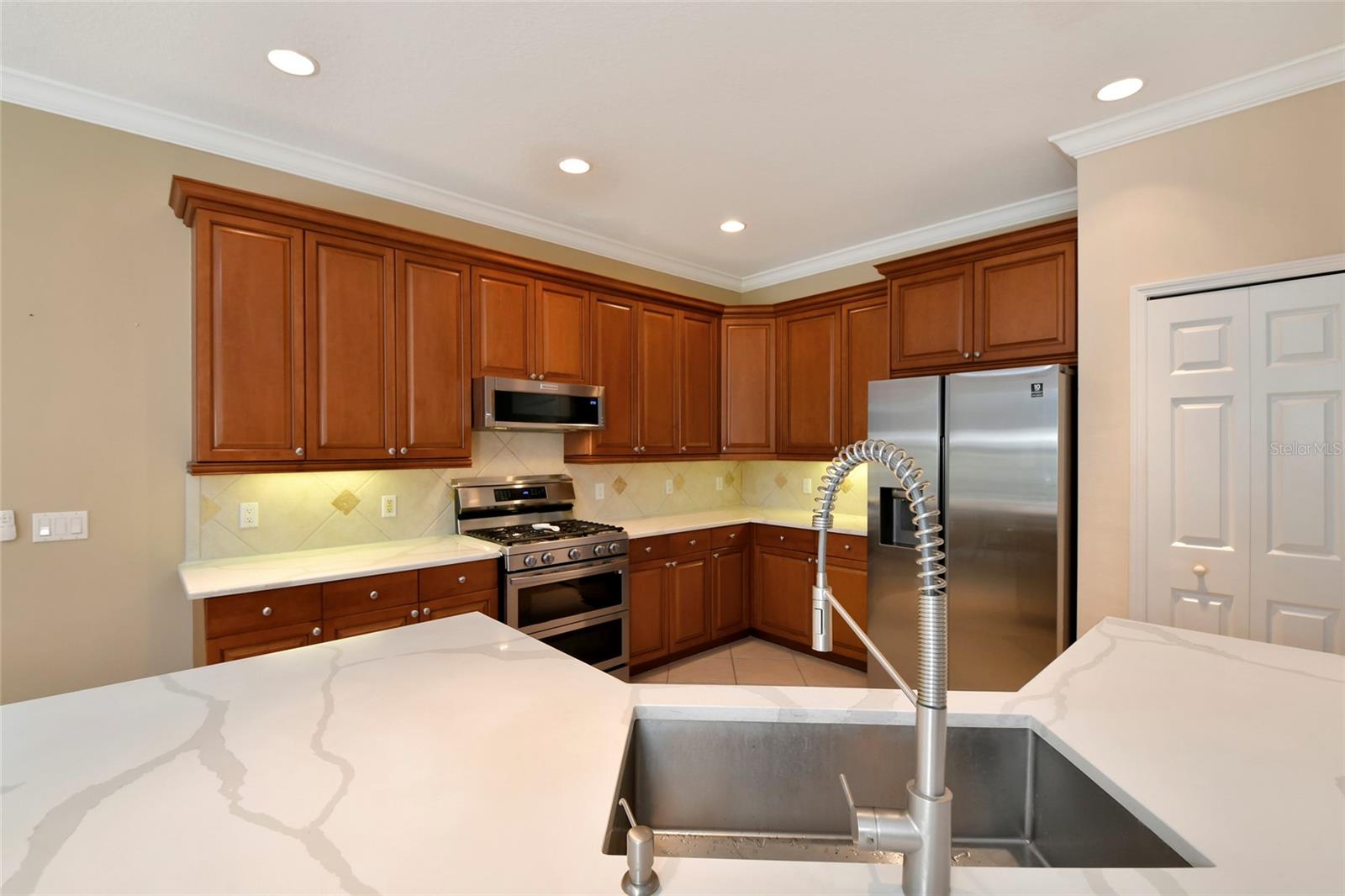 7742 Us Open Loop Property Photo 17