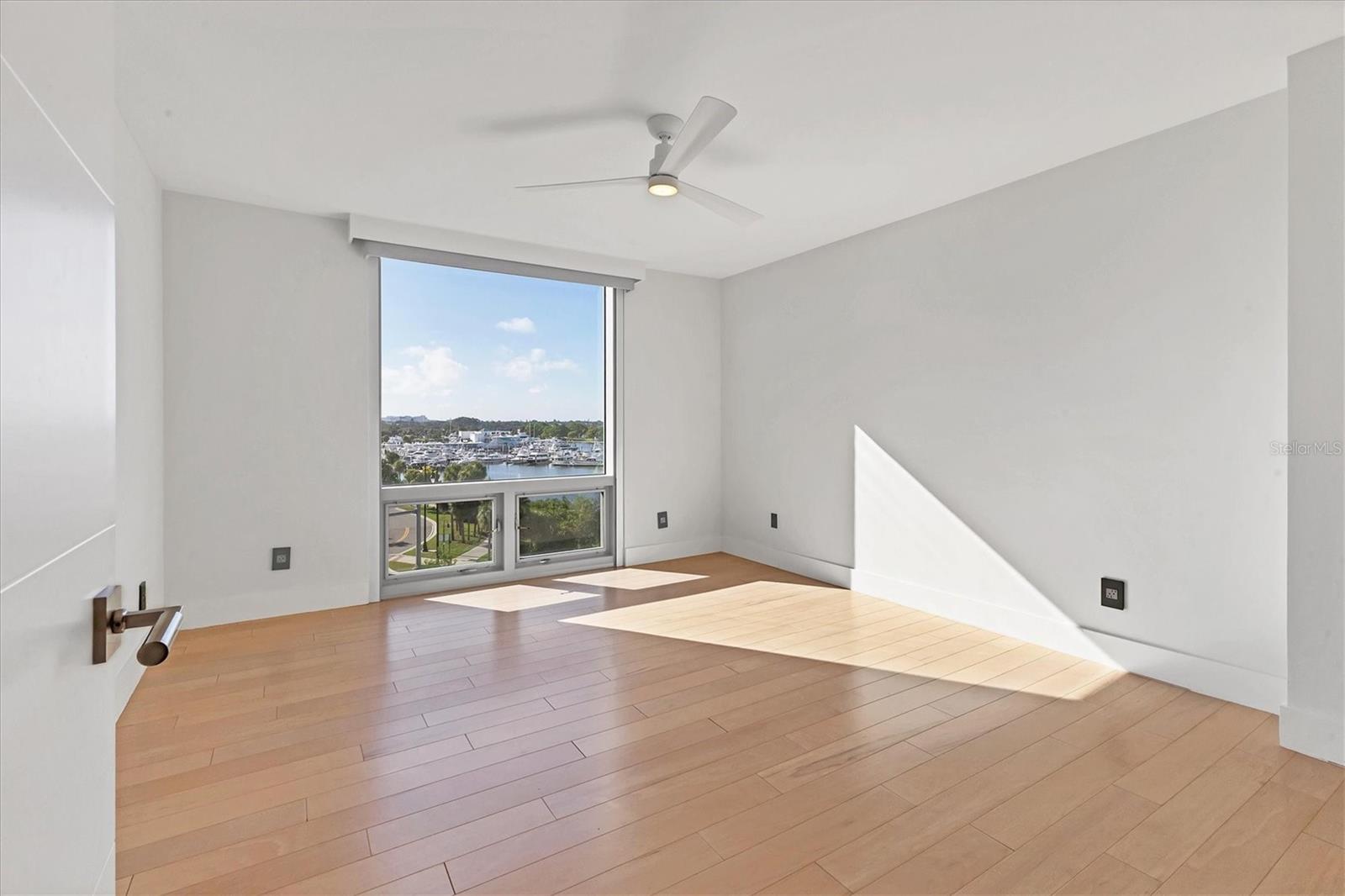1111 N Gulfstream Ave #6a Property Photo 17