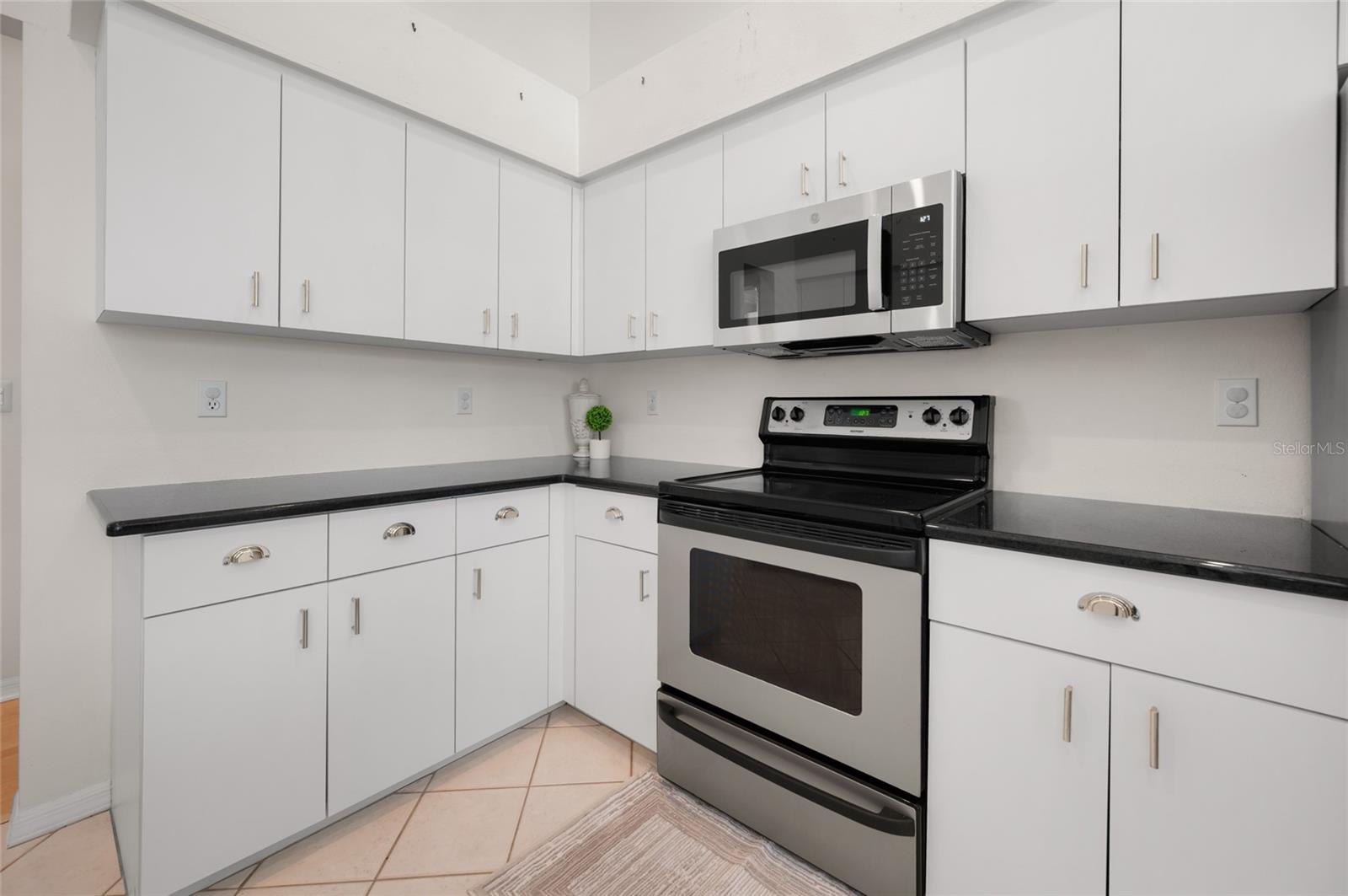 5449 Downham Mdws Property Photo 19