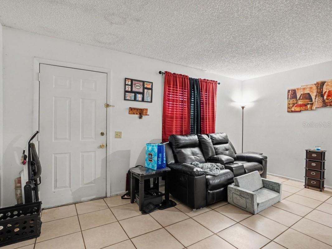 5661 Struthers Ct Property Photo 3