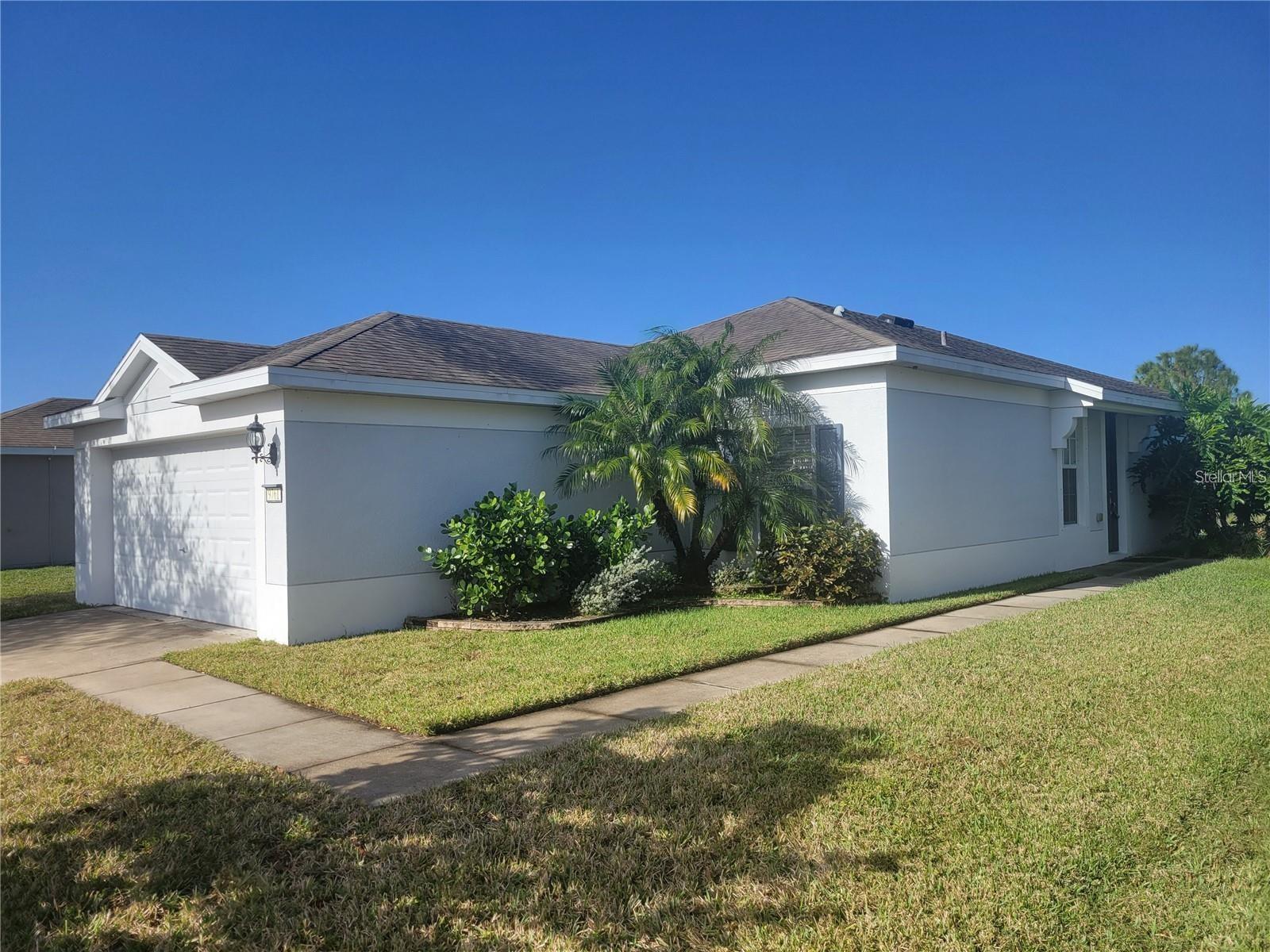 9761 50th Street Cir E Property Photo 3