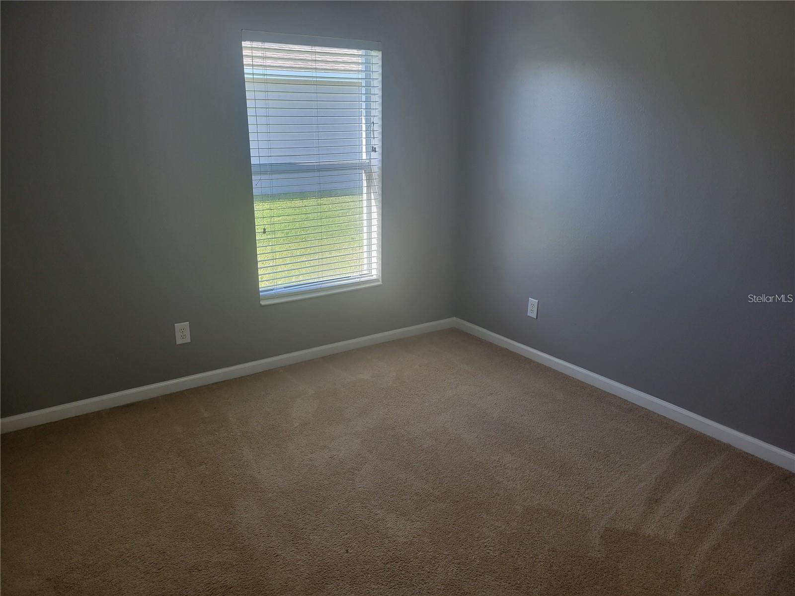 9761 50th Street Cir E Property Photo 12