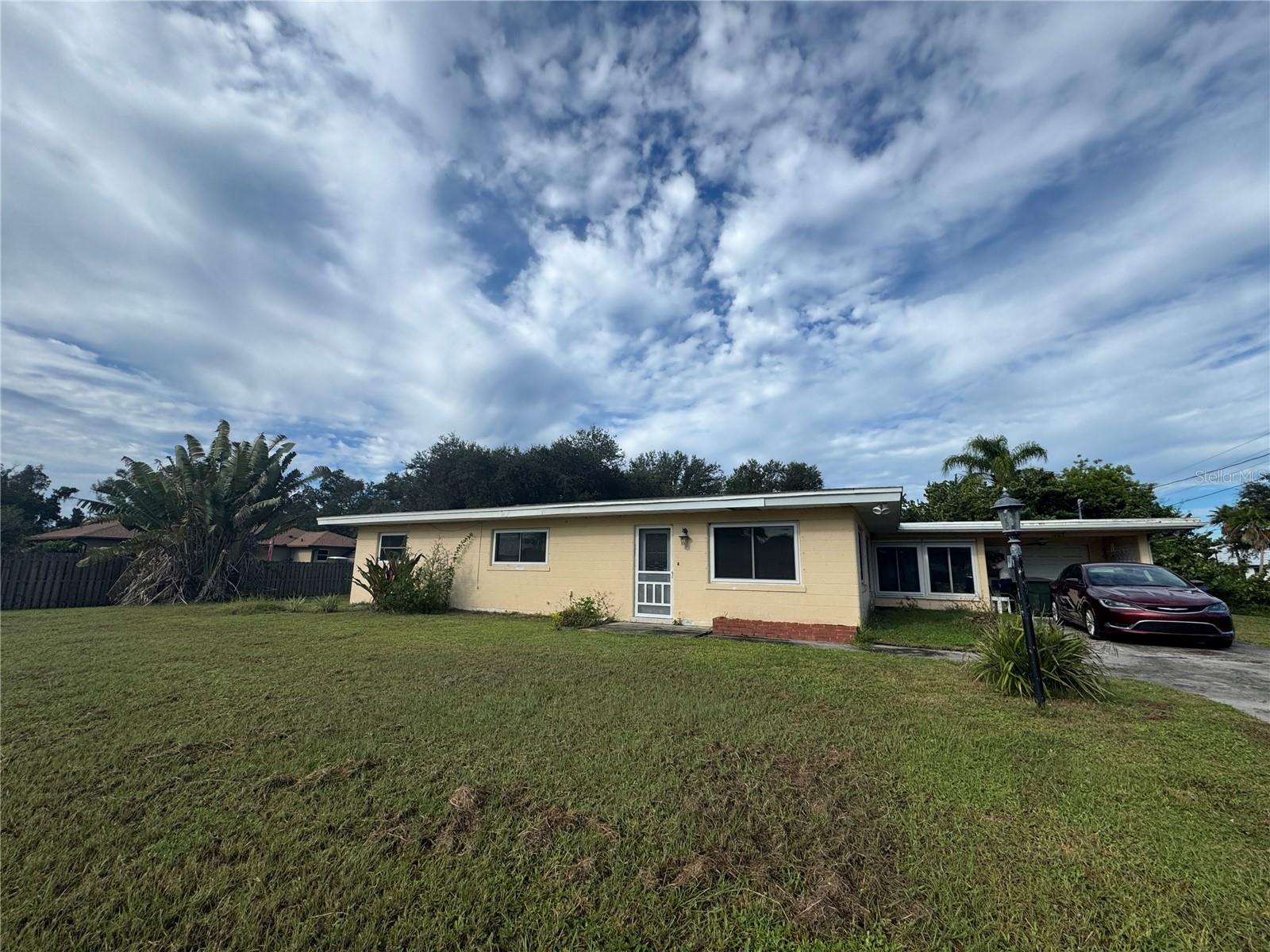 1205 Sunset Ave Property Photo 1