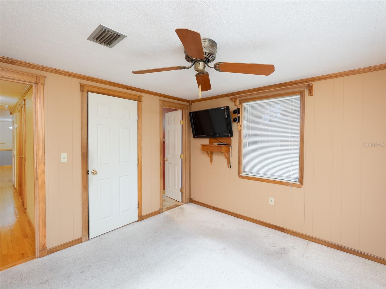 6443 Ne County Road 660 Property Photo 38