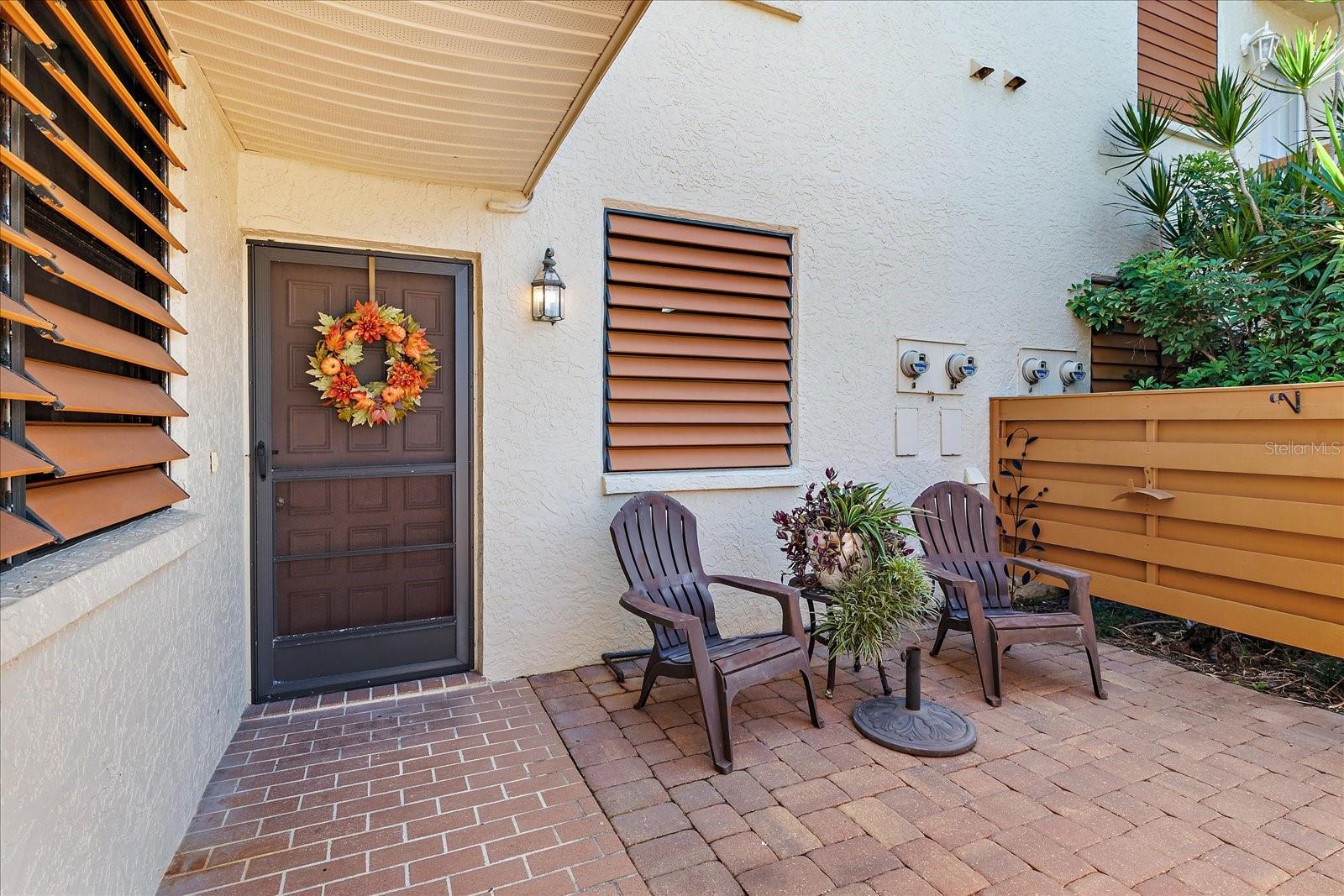 211 PINENEEDLE DR #211 Property Photo 1
