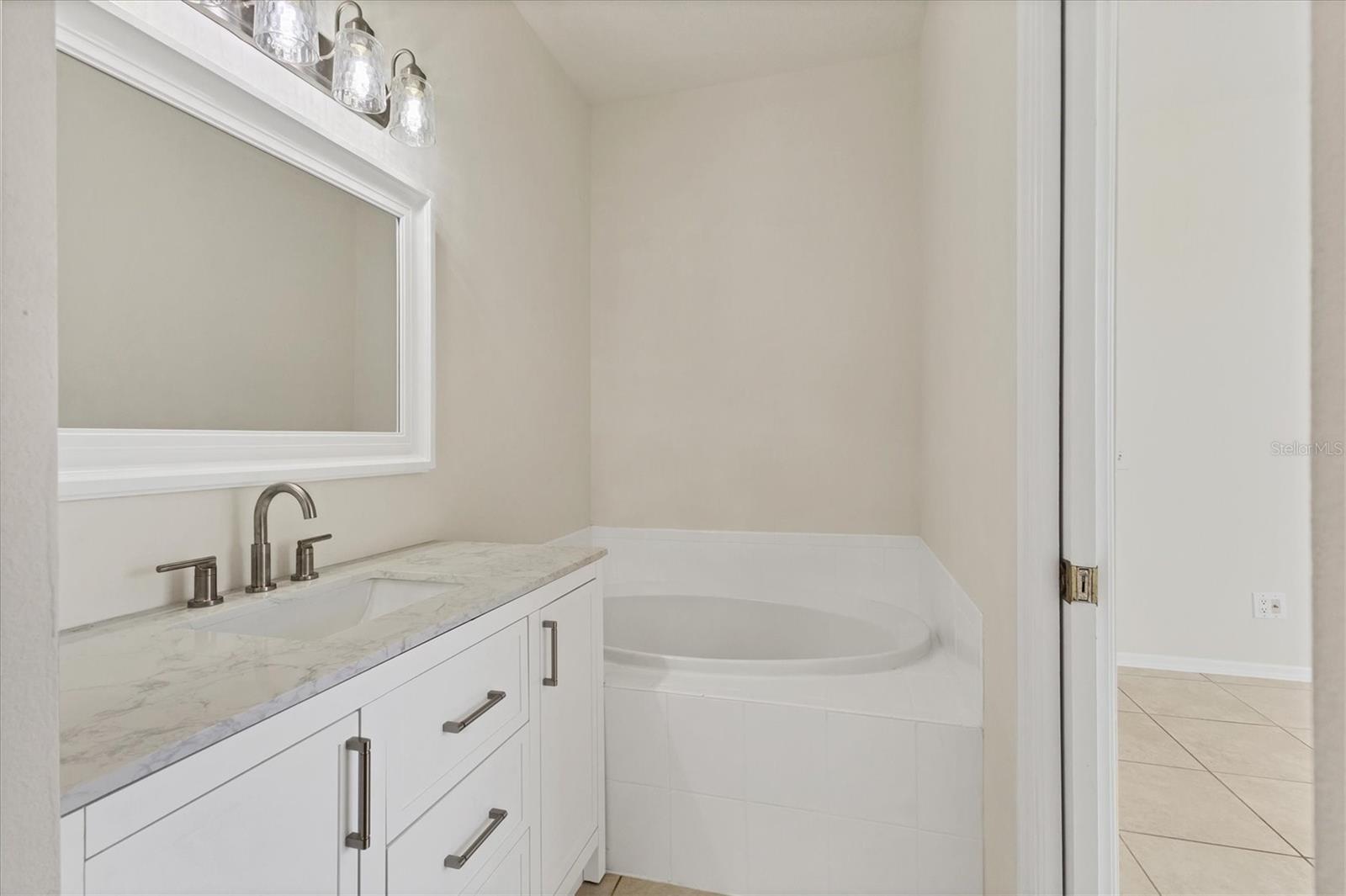 4104 Crabtree Ave Property Photo 22
