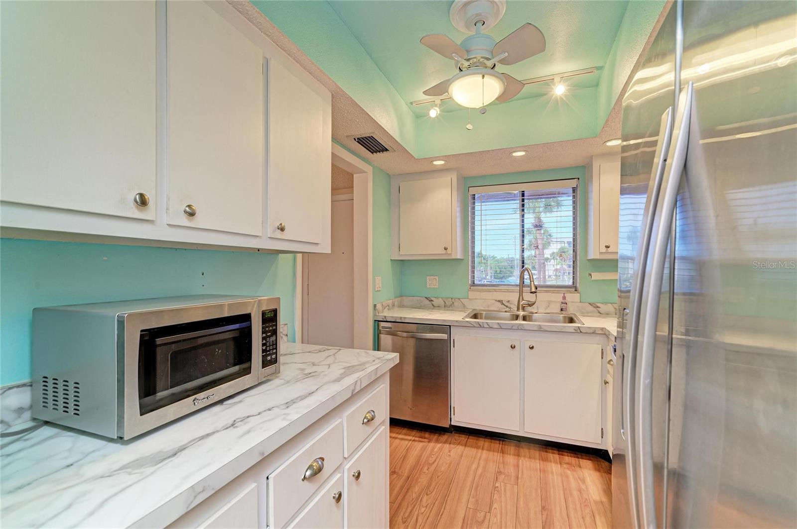 3893 Lake Bayshore Dr #f211 Property Photo 14