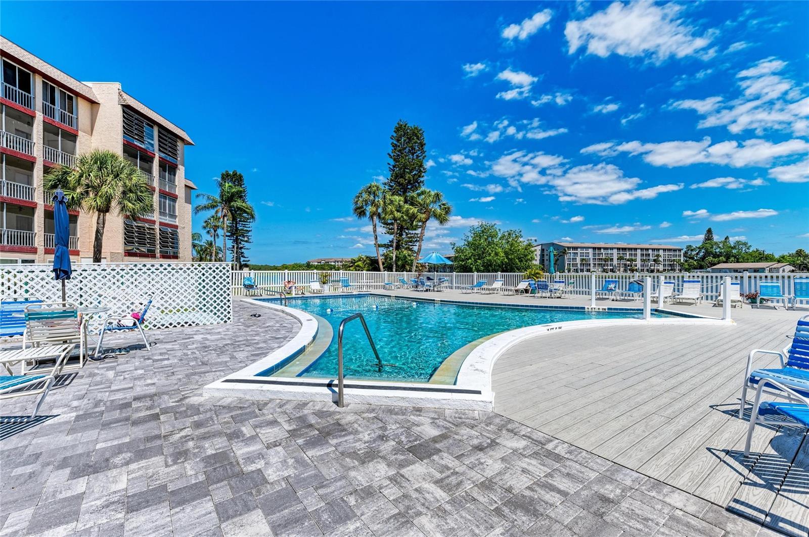 3893 Lake Bayshore Dr #f211 Property Photo 31
