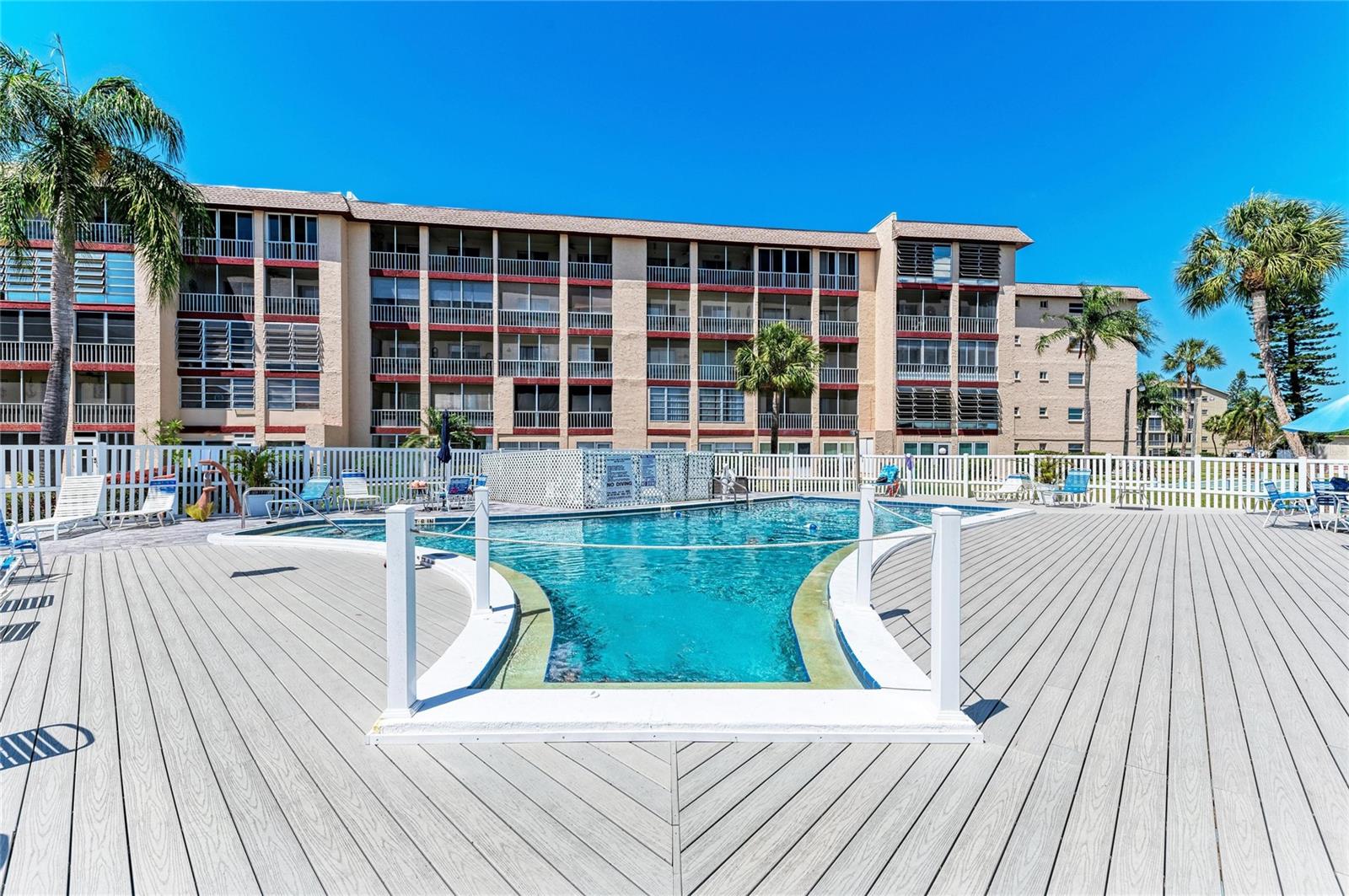 3893 Lake Bayshore Dr #f211 Property Photo 32