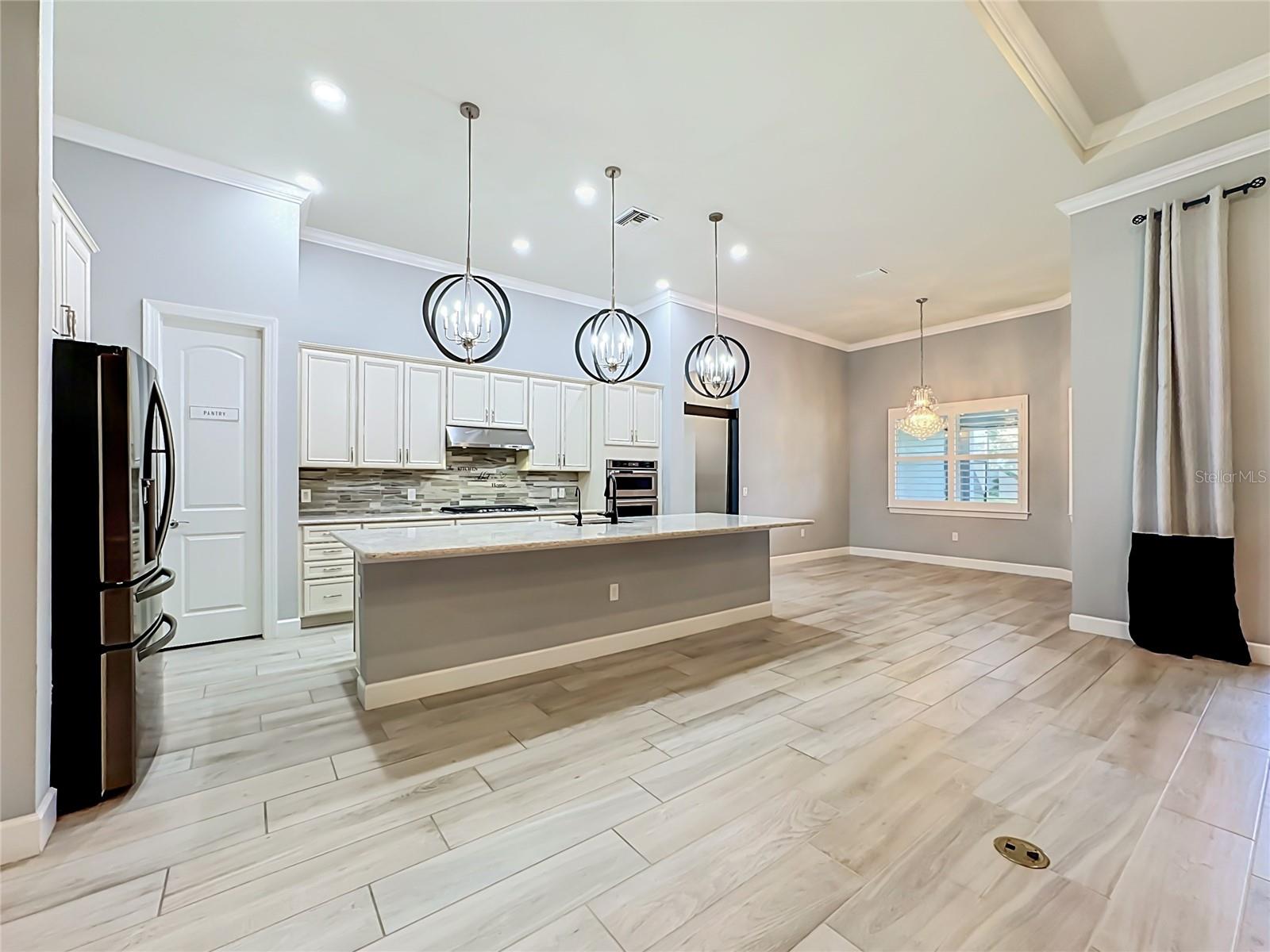 11824 Blue Hill Trl Property Photo 8