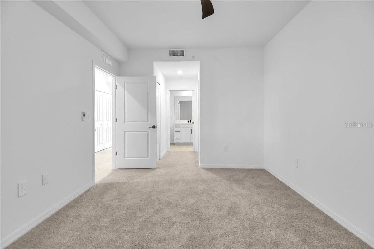 19116 Scallop Loop #306 Property Photo 32