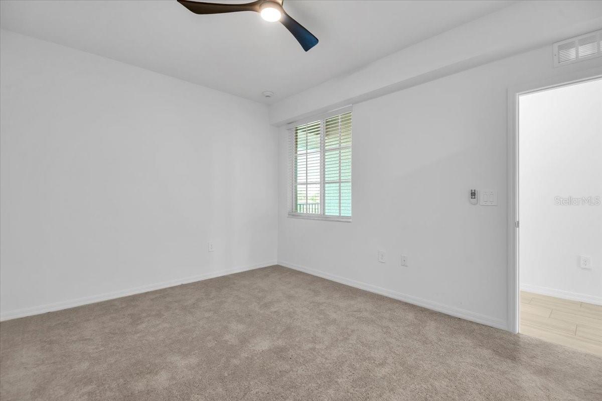 19116 Scallop Loop #306 Property Photo 34