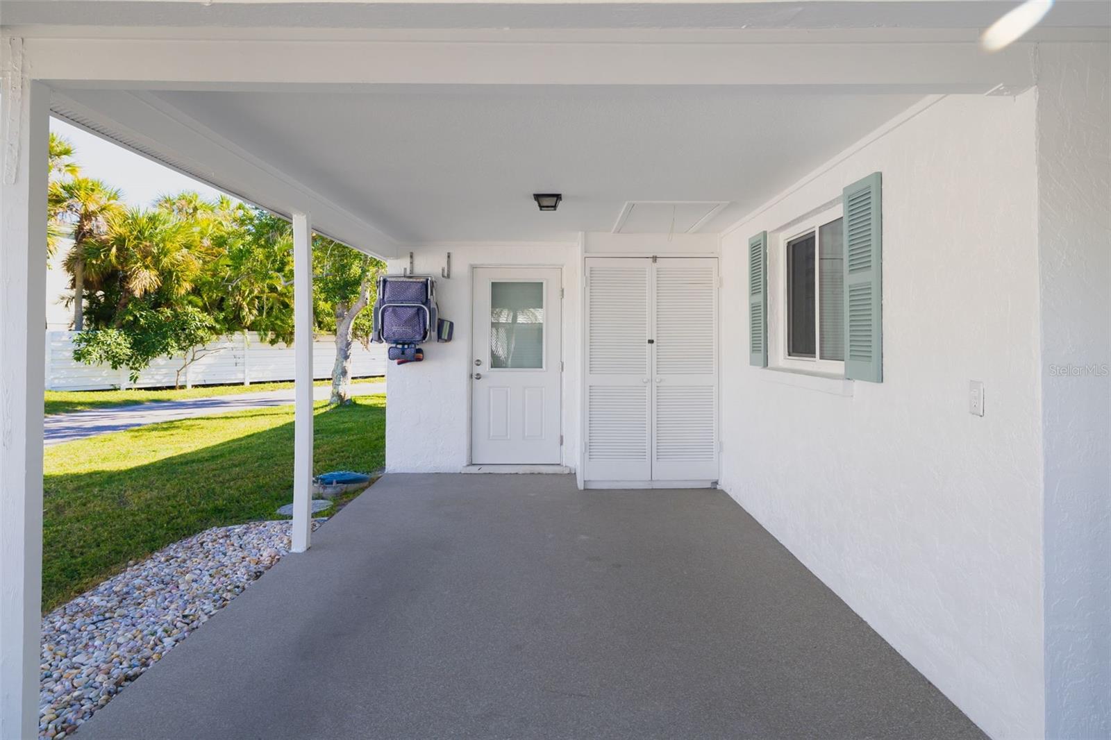 546 Spanish Dr S Property Photo 5