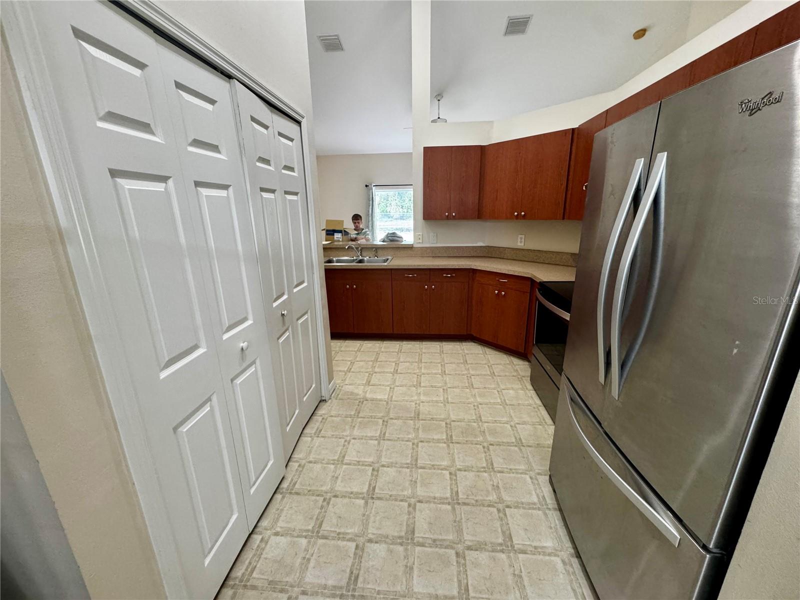 5912 33rd Dr E Property Photo 5