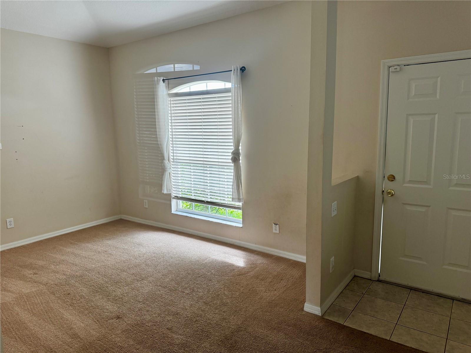 5912 33rd Dr E Property Photo 12