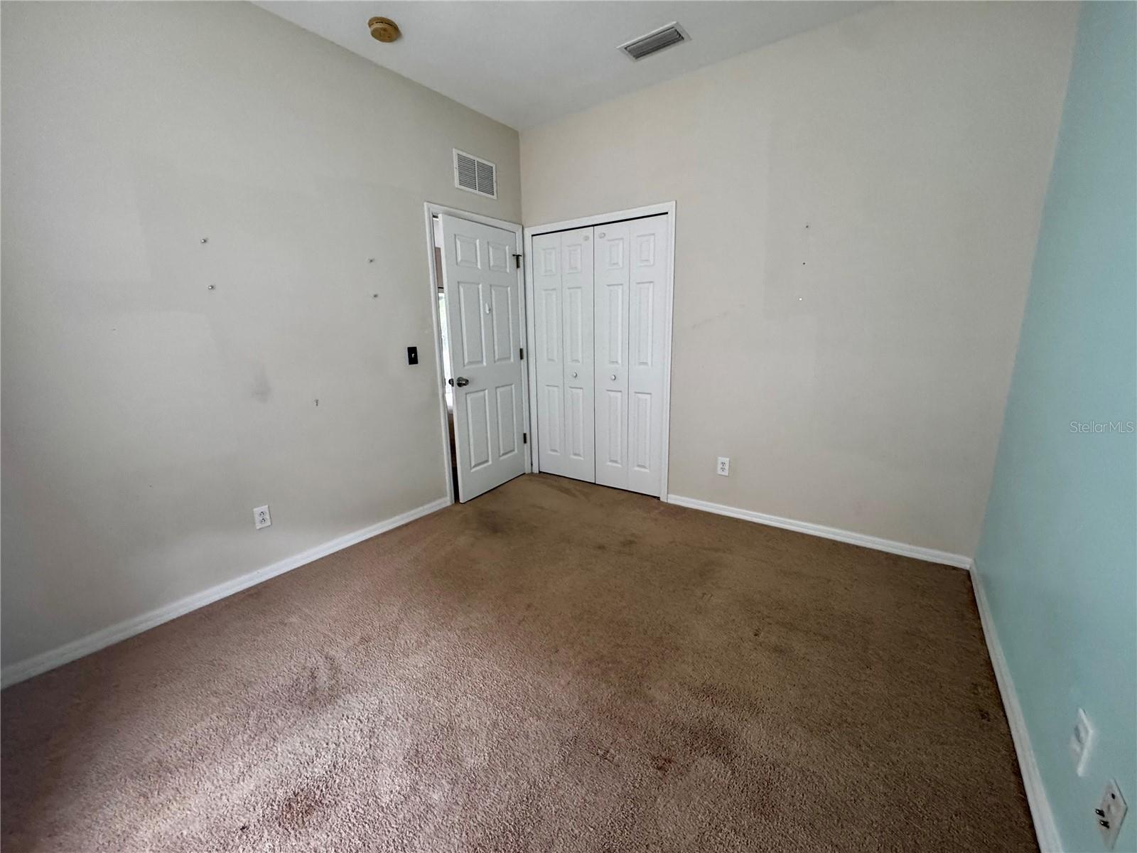 5912 33rd Dr E Property Photo 13
