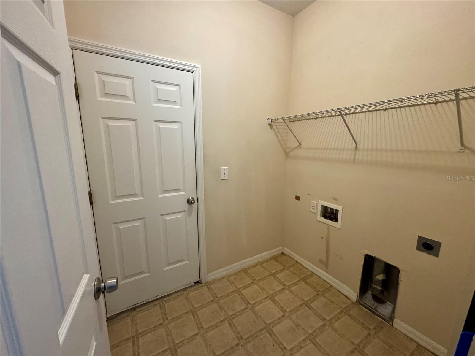 5912 33rd Dr E Property Photo 18