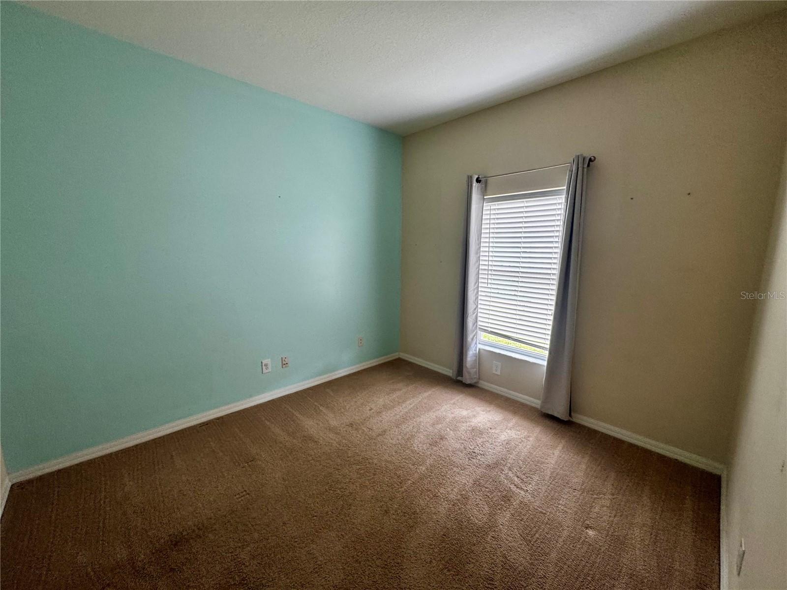 5912 33rd Dr E Property Photo 22