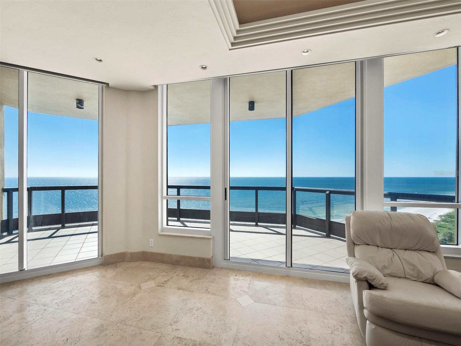 1241 Gulf Of Mexico Dr #ph1102 Property Photo 6