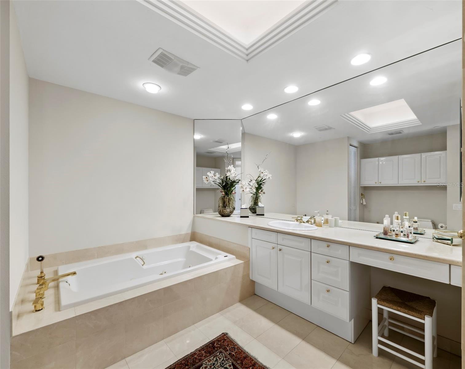 1241 Gulf Of Mexico Dr #ph1102 Property Photo 27