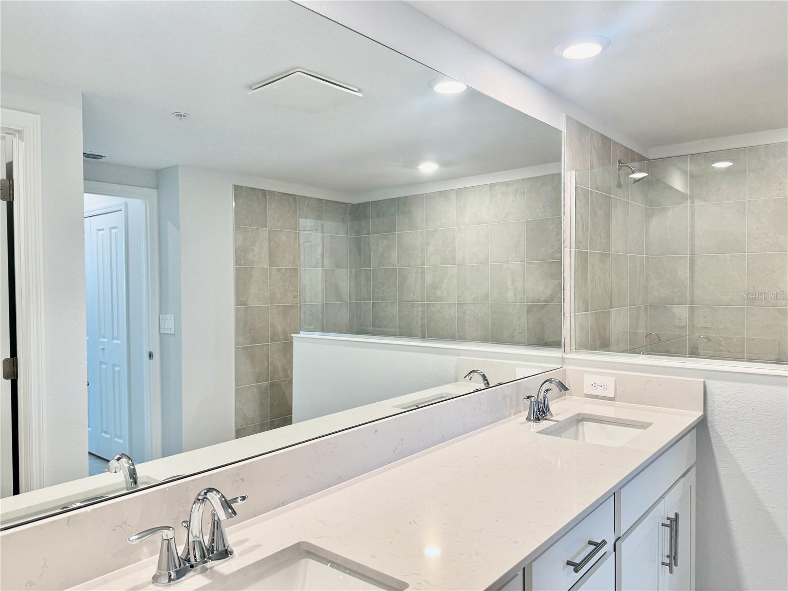 19230 Cherrystone Way #101 Property Photo 8