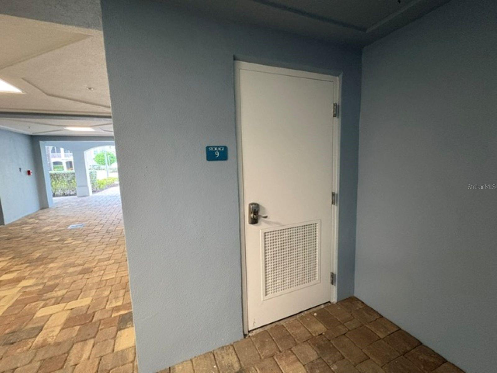 391 Aruba Cir #203 Property Photo 53