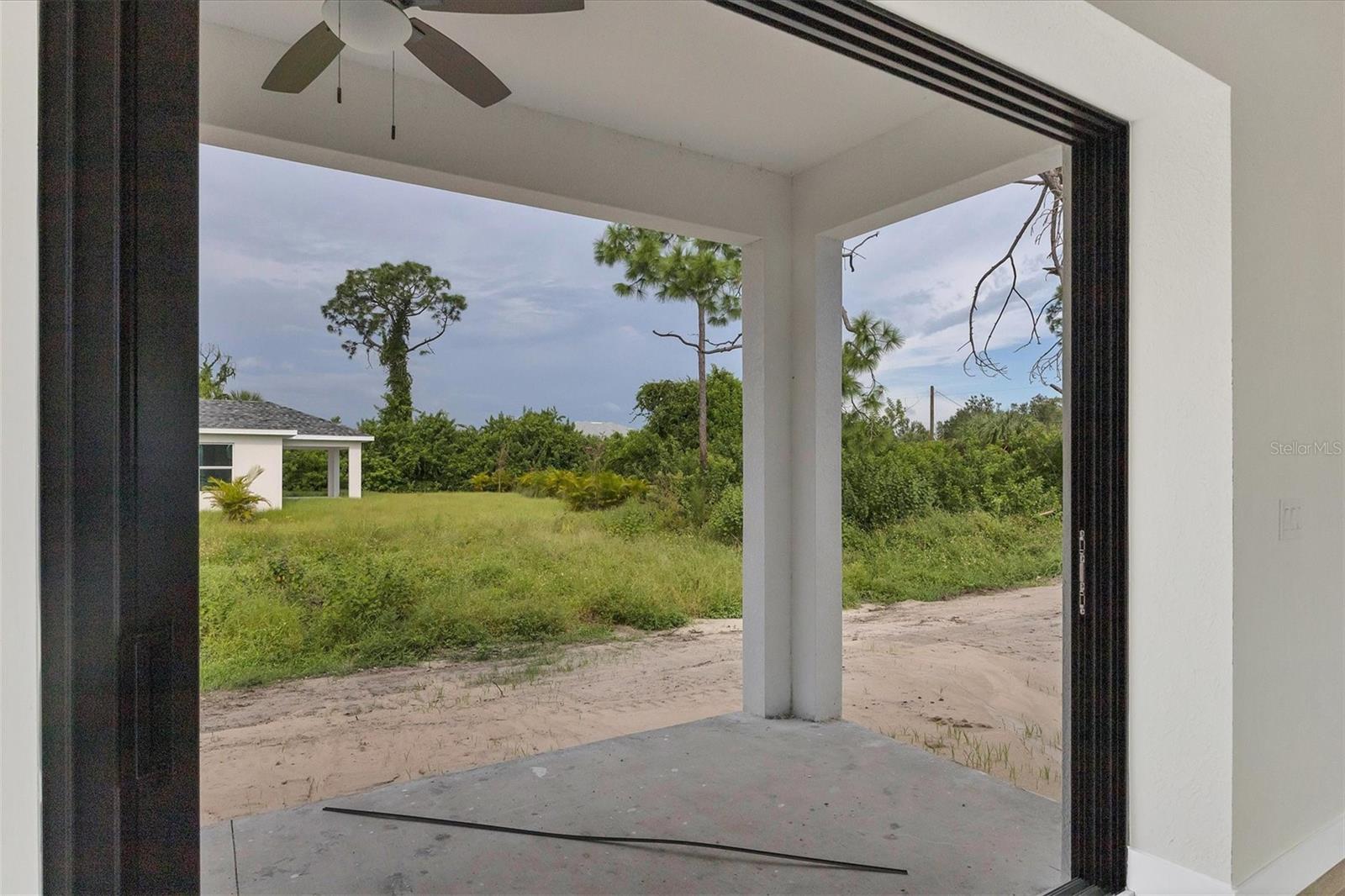 200 Redwood Rd Property Photo 27