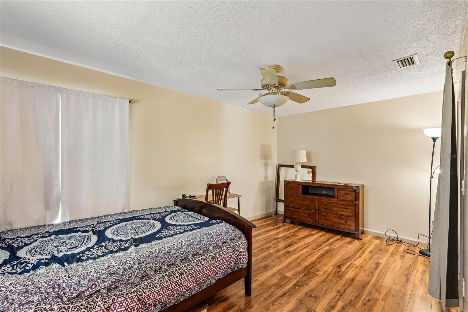 22215 Oneida Ave Property Photo 17