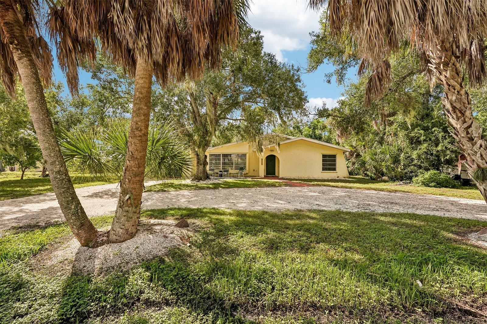 22215 Oneida Ave Property Photo 29