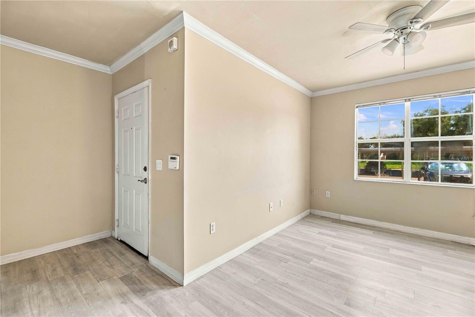 1015 Villagio Cir #102 Property Photo 4