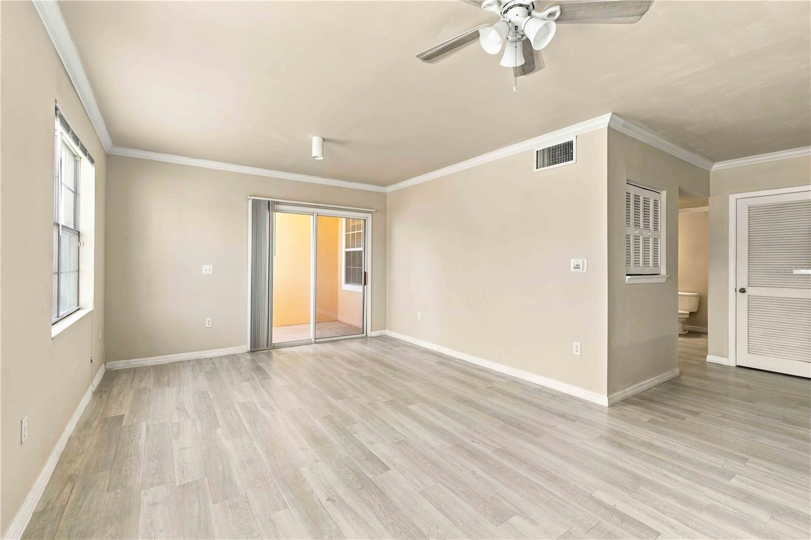 1015 Villagio Cir #102 Property Photo 6