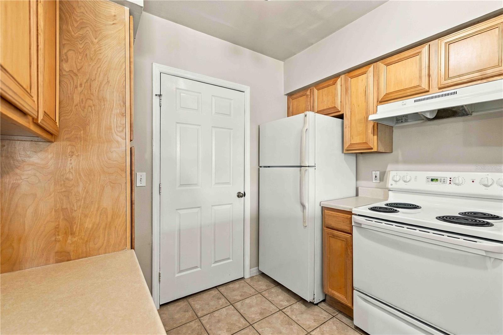 1015 Villagio Cir #102 Property Photo 11