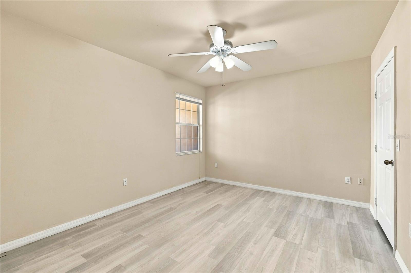 1015 Villagio Cir #102 Property Photo 13