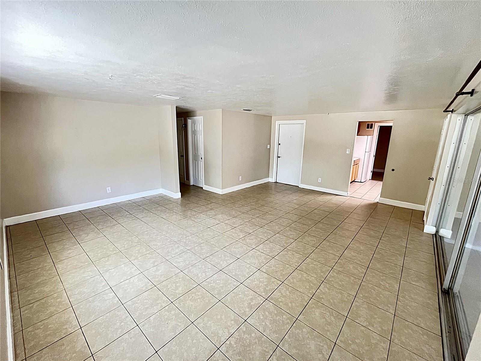 712 67th Ave W Property Photo 3