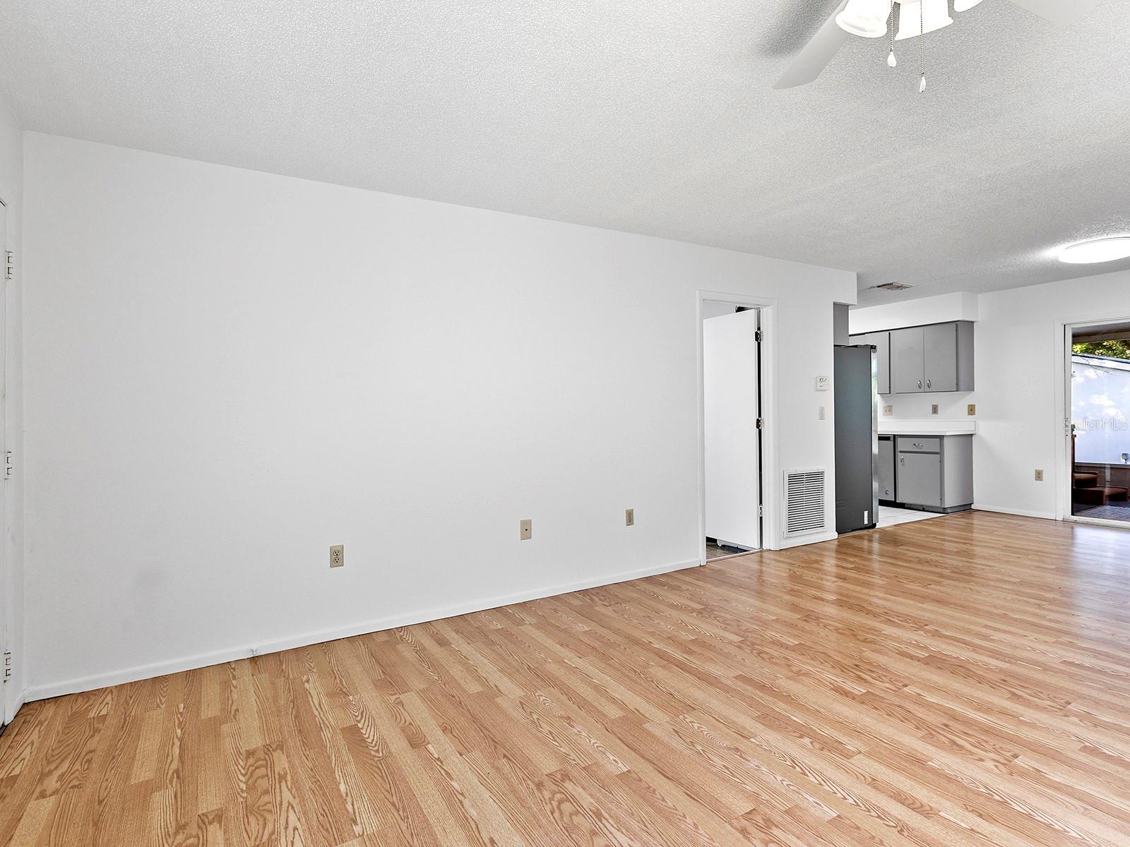 4260 Bell Ave Property Photo 3